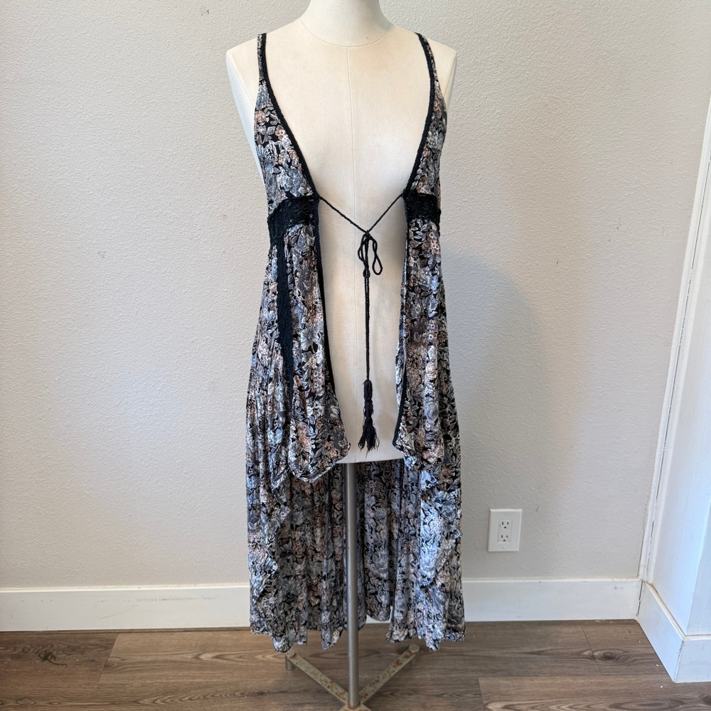 Cotton Candy LA Floral Lace Trim Tie Front Tassel Duster Vest Small Boho Blue